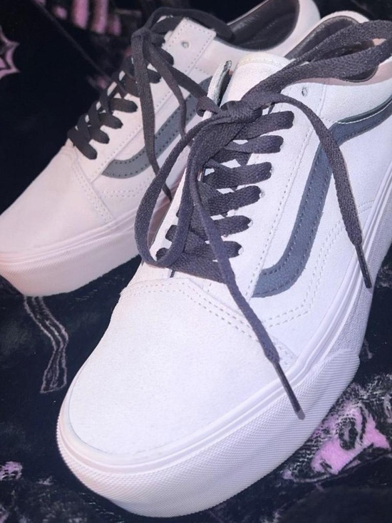 Vans Shoes - Vans Platform Old Skool with Violet Side Stripe